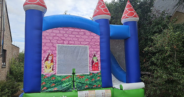chateau gonflable